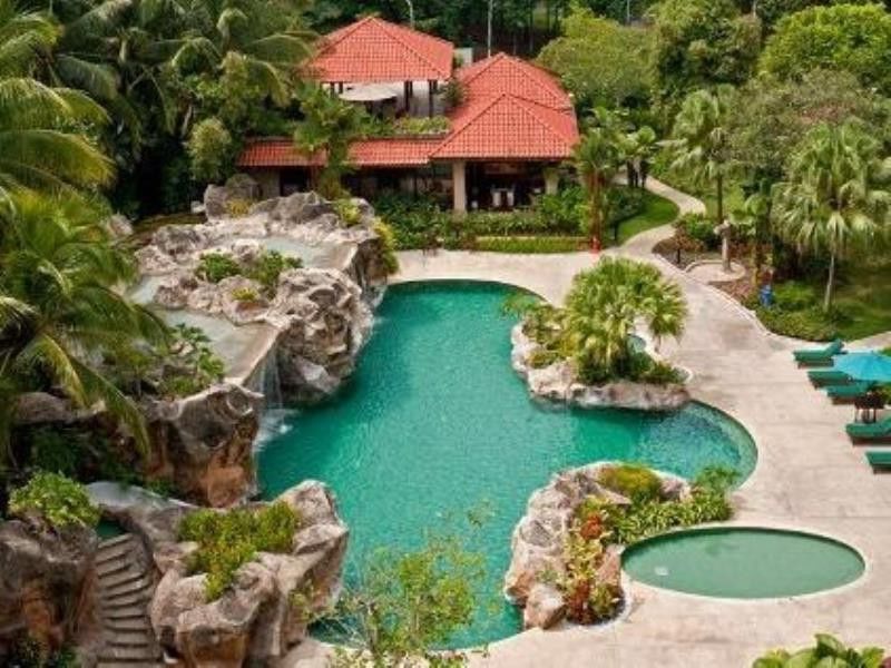 Royale Chulan Seremban Buitenkant foto The Rock Pool