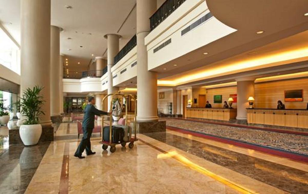 Royale Chulan Seremban Buitenkant foto Lobby