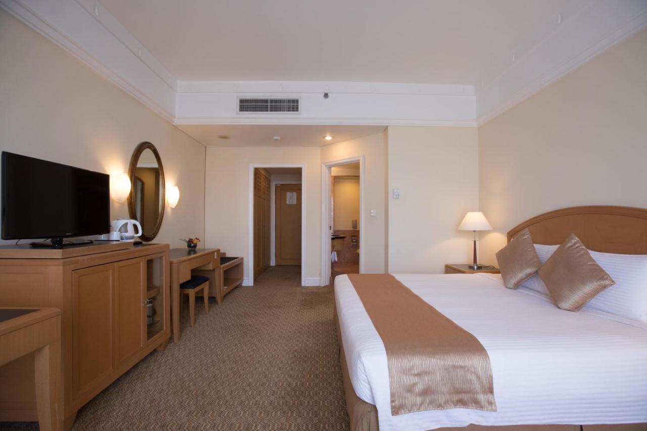 Royale Chulan Seremban Buitenkant foto Deluxe Room